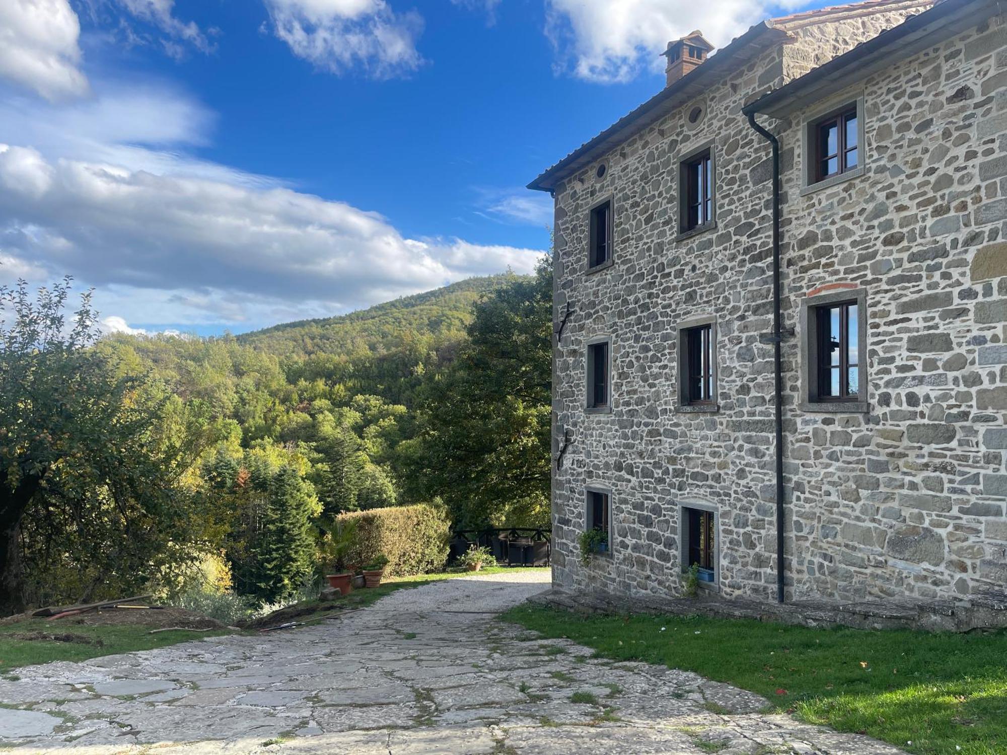 Bio Agriturismo Il Vigno Caprese Michelangelo Exterior foto